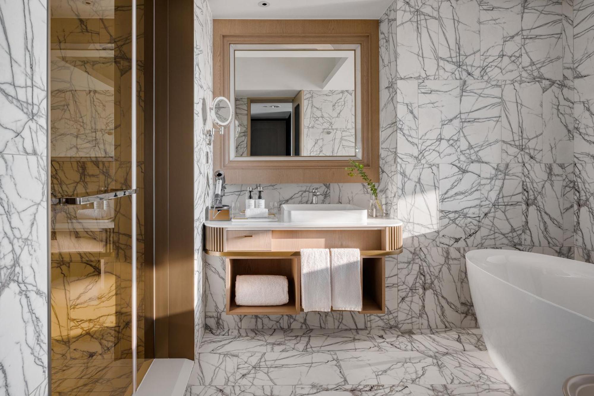 Отель Intercontinental Kaohsiung By Ihg Экстерьер фото Bathroom