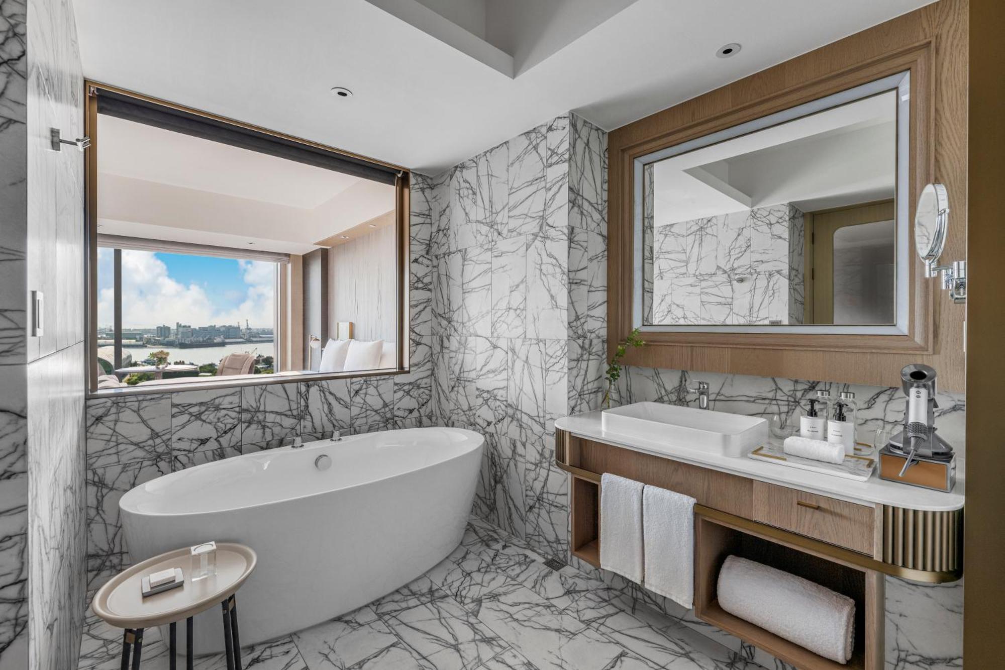 Отель Intercontinental Kaohsiung By Ihg Номер фото Bathroom