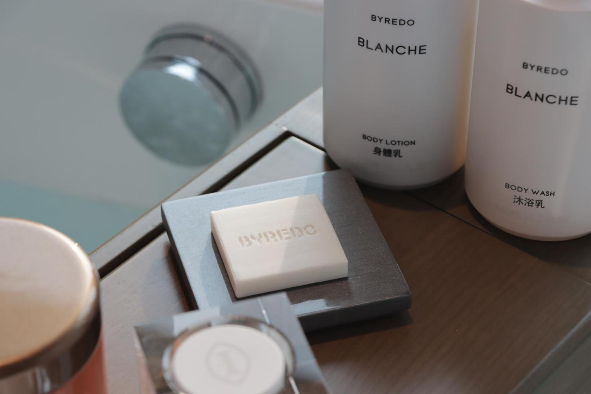 Отель Intercontinental Kaohsiung By Ihg Экстерьер фото Soap